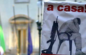 Περικοπές και στη στρατιωτική δύναμη στο Αφγανιστάν αποφάσισε ο Ρομάνο Πρόντι