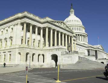 Προβάδισμα Δημοκρατικών στις δημοσκοπήσεις για τις ενδιάμεσες εκλογές στις ΗΠΑ