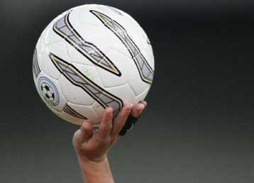 Απειλούν με αποχή από το πρωτάθλημα οι ομάδες της Β εθνικής