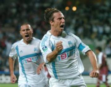 Τον Γάλλο στόπερ Φρεντερίκ Ντεού «στέλνουν» οι Γάλλοι στον Ολυμπιακό