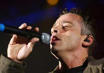 Συναυλία του Έρος Ραμαζότι την Παρασκευή στην Πάτρα