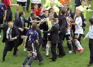 Αγώνας… Χίτσκοκ με λήξη βγαλμένη από ταινία καράτε στο Βερολίνο