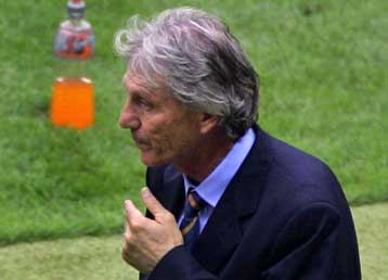 Στηρίζουν τον Πέκερμαν οι φίλοι της Αργεντινής