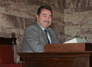 Κάποιοι αντιδρούν στο άνοιγμα των λογαριασμών για τα TOR-M1, δηλώνει ο Γ.Τραγάκης