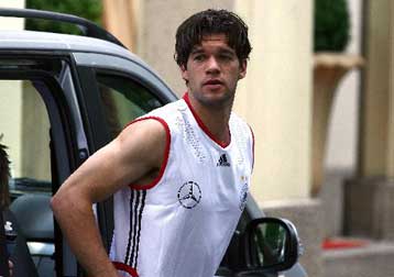 Στη διάθεση του Κλίνσμαν, Μπάλακ και Κλόζε