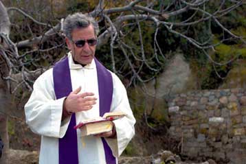 Επίθεση με μαχαίρι δέχθηκε καθολικός ιερέας στην Τουρκία