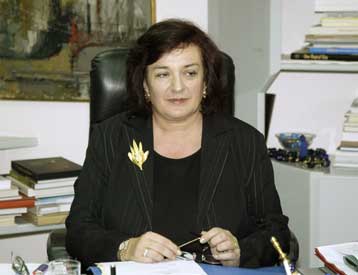 «Εφαρμόζουμε το νόμο» απαντά στα περί υπαναχώρησης το υπουργείο Παιδείας