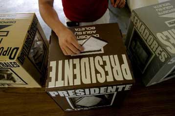 Ψήφο-ψήφο θα αναζητηθεί εκ νέου ο νικητής των προεδρικών εκλογών στο Μεξικό