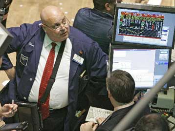 Με κέρδη έκλεισαν τη Δευτέρα η Γουόλ Στριτ και οι ευρωπαϊκές αγορές