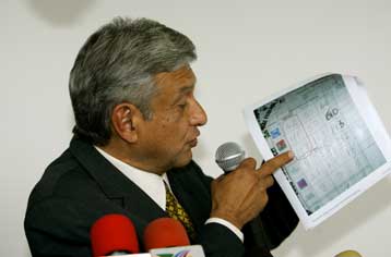 Στη Δικαιοσύνη προσφεύγει ο υποψήφιος της Αριστεράς για την προεδρία του Μεξικού