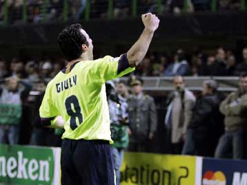 Για ένα ακόμη χρόνο στη Μπαρτσελόνα ο Ζιουλί