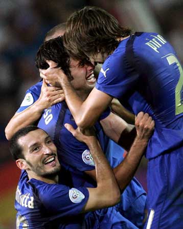 Αυτή η ομάδα έχει μέλλον λένε οι Γερμανοί-Αντέξαμε μέσα στην αυλή τους λένε οι Ιταλοί