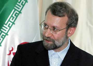 Αιφνιδίασε το Ιράν αναβάλλοντας για την Πέμπτη επίσκεψη Λαριτζανί στις Βρυξέλλες