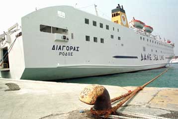 Η Blue Star απέκτησε το σύνολο του ενεργητικού της ΔΑΝΕ Sea Line