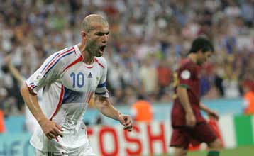 Ο Ζιντάν έστειλε την Γαλλία στον τελικό για να πει ένδοξα το δικό του «αντίο»