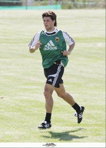 Πρώτη προπόνηση του Παουτάσο με την ΑΕΚ – «Στόχος οι όμιλοι του Champions League»