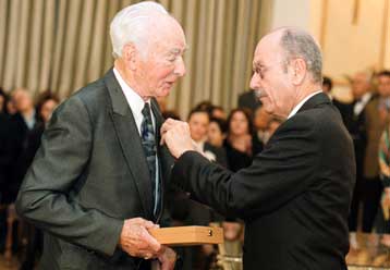 «Έφυγε» στα 93 του ο διανοούμενος και φιλέλληνας Ροζέ Μιλλιέξ