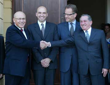 Έναρξη συζητήσεων για το Κυπριακό προτείνει ο Γκαμπάρι στη συνάντηση Παπαδόπουλου-Ταλάτ