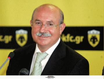 «Πάμε να δουλέψουμε» το μήνυμα του Φερέρ στην αναχώρηση της ΑΕΚ