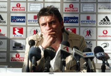 «Συνεχίζω το ποδόσφαιρο, πρέπει να βοηθήσει ο κόσμος» δήλωσε ο Ζαγοράκης