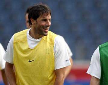 Οδεύει προς Μπάγερν ο Ρούντ Φαν Νίστελροϊ