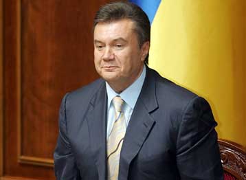 Ως πρωθυπουργός επιστρέφει στην πολιτική ζωή της Ουκρανίας ο φιλορώσος Γιανουκόβιτς