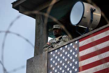 Υπό την προστασία της Συνθήκης της Γενεύης οι κρατούμενοι στο Γκουαντάναμο