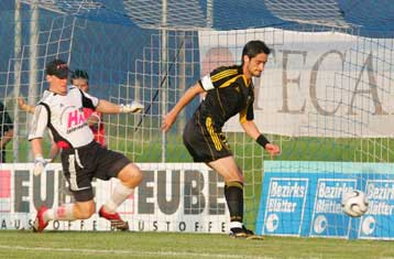 Χατ-τρικ ο Λυμπερόπουλος στο 5-0 της ΑΕΚ επί της Γκρόντιγκ