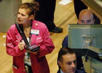 Πτώση ευρωπαϊκά χρηματιστήρια, ανάκαμψη «στο νήμα» για τη Γουόλ Στριτ