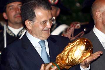 Να εμπνευστεί η χώρα από το θρίαμβο στο Παγκόσμιο Κύπελλο θέλει ο Πρόντι