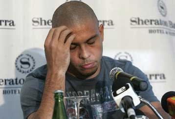 Δεν αφήνω την εθνική Βραζιλίας, δήλωσε ο Ρονάλντο