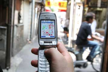 Η Κομισιόν παρεμβαίνει για μείωση του κόστους στην περιαγωγή