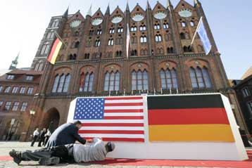 Διήμερη επίσκεψη Μπους στη Γερμανία λίγο πριν τη σύνοδο της G8