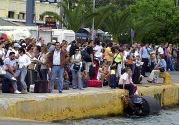 «Μεμονωμένα περιστατικά» τα προβλήματα στα πλοία, λέει ο Μ.Κεφαλογιάννης