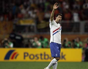 Στη Ρεάλ Μαδρίτης στέλνει ο ισπανικός τύπος τον Φαν Νίστελροϊ