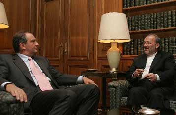 Διεθνή παρέμβαση για τη Μ.Ανατολή ζήτησε ο Ιρανός ΥΠΕΞ από την Αθήνα