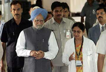 Να ελέγξει τους τρομοκράτες καλεί ο Ινδός πρωθυπουργός το Πακιστάν