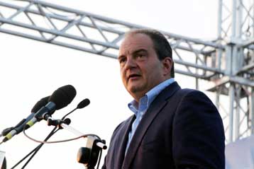 Η Λευκάδα και η περιφέρεια να είναι αισιόδοξες για το μέλλον, τόνισε ο πρωθυπουργός