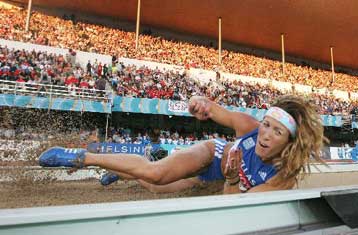 Η Δεβετζή 2η, καλές εμφανίσεις από Τσάτουμα, Φιλιππίδη