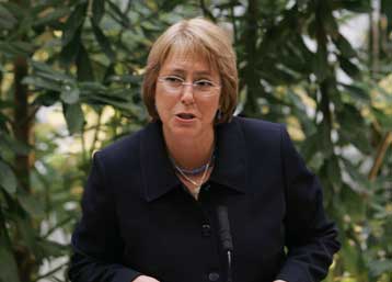 Σε ανασχηματισμό της κυβέρνησής της προχώρησε η πρόεδρος της Χιλής