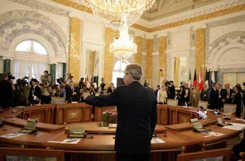 Διαφορετικές προσεγγίσεις για την ενεργειακή ασφάλεια στη σύνοδο της G8