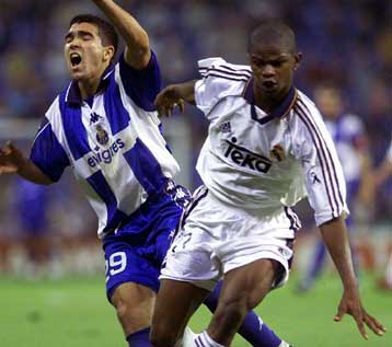 Στην Αθήνα την Τρίτη ο Σέζαρ για να υπογράψει