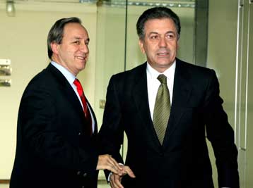 Προσλήψεις 10.000 νοσηλευτών σε ένα χρόνο ανακοίνωσαν Αλογοσκούφης, Αβραμόπουλος