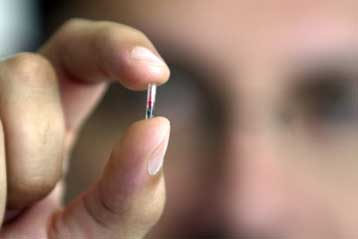 Ηλεκτρονικό εμφύτευμα δοκιμάζεται από ασφαλιστική εταιρεία στις ΗΠΑ