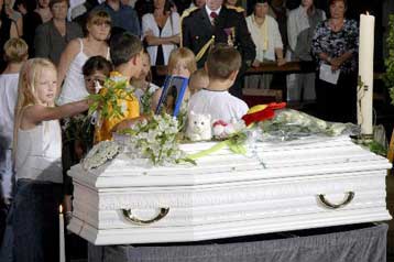 Απαγγέλθηκαν κατηγορίες για φόνο και βιασμό στην υπόθεση των κοριτσιών από το Βέλγιο