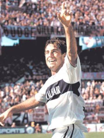 Δεν βιάζεται να πουλήσει τον Βάργκας η Χιμνάσια