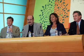 Για ωραιοποίηση της κατάστασης της οικονομίας κατηγορεί το ΠΑΣΟΚ την κυβέρνηση