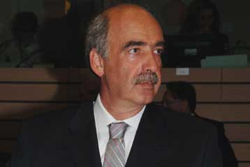 Αλλαγή σχεδιασμού για το εξοπλιστικό πρόγραμμα της περιόδου 2006-2010