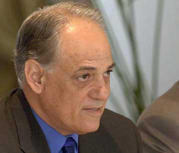 Αποχώρησε από τη θέση του προέδρου της Λαϊκής Τράπεζας ο Κίκης Λαζαρίδης