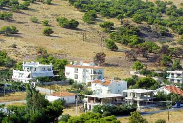 Τι προβλέπει το νομοσχέδιο για την παραχώρηση καταπατημένων εκτάσεων του Δημοσίου